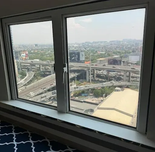The Quin Place 1br 200mbps Wifi Manila